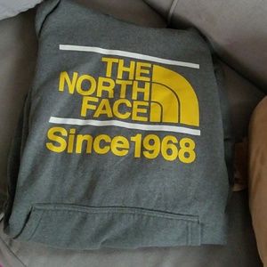 The North Face hooded sweatshirt (hoodie)